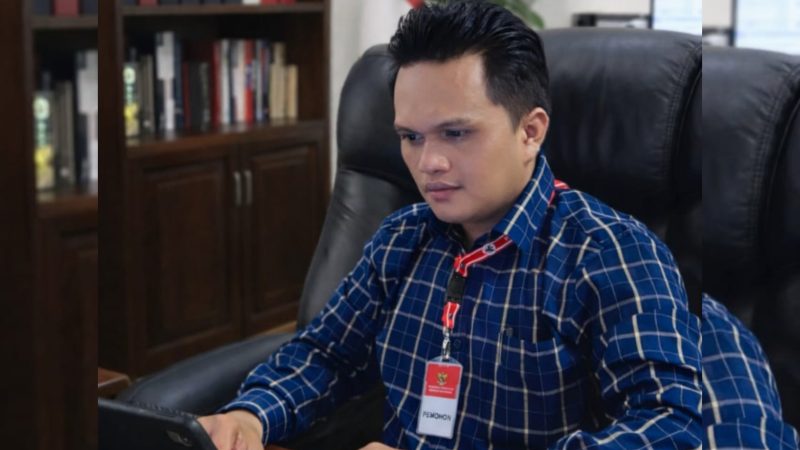 Sugihyarman Silondae, S.H., M.H.
Praktisi Hukum | Ketua Yayasan APHARS | Ketua Bidang Hukum Majelis Kerajaan Adat Nusantara (MAKN)​​ Kab. Konawe Selatan. (Foto: Istimewa)