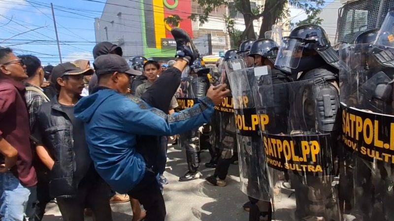 Aksi demonstrasi menolak konstatering di lahan eks PGSD. (Foto: Fadli Aksar)