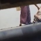 Pendiri Yayasan Sekolah Tinggi Agama Islam (STAI) Rawa Aopa, di Kecamatan Angata, Kabupaten Konawe Selatan, berinisial AA diduga melecehkan seorang mahasiswi AR di dalam masjid usai salat subuh, pada Senin (19/1/2026) sekitar pukul 05.00 Wita. (Foto: Potongan video viral)